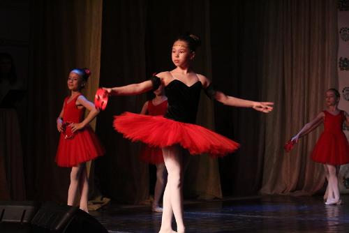 Губернаторский колледж приглашает педагогов на курсы по детскому танцу