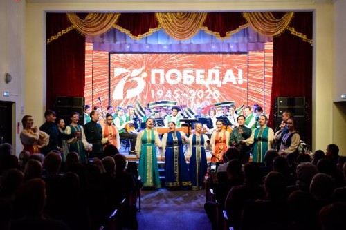 Творческие коллективы Губернаторского колледжа выступили в селе Подгорное