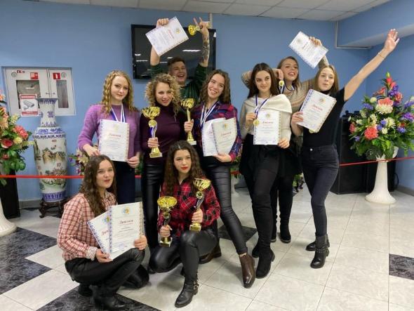 Пять Гран-при фестиваля «Сибирь зажигает звезды» получили студенты колледжа