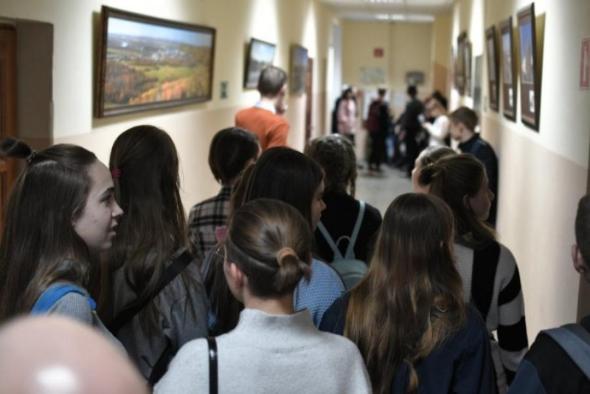 Учащиеся северских школ искусств посетили с экскурсией Губернаторский колледж
