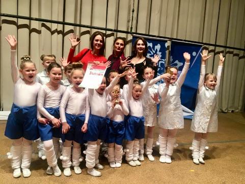 Вокально-хореографическая студия «Мармелад» одержала победы в Открытом фестивале-конкурсе творчества детей и молодёжи «Рождественская сказка»